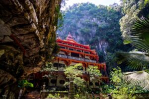 Ipoh City Historical Private / Shared Day Tour: Kellie's Castle, Little India & Kek Lok Tong Temple | Malaysia